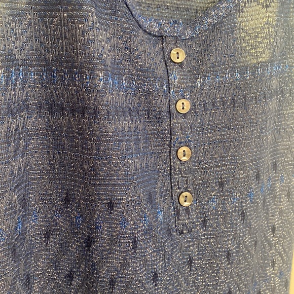 American Eagle Racer Back Sparkle tank - Picture 6 of 6